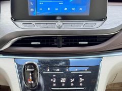 Buick GL8 Land Business Class Comfort Edition - фото 17