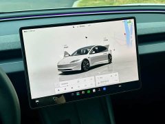 Tesla Model 3 Long Range All-Wheel Drive - фото 16