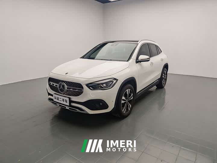 Mercedes-Benz GLA 220 - car from China