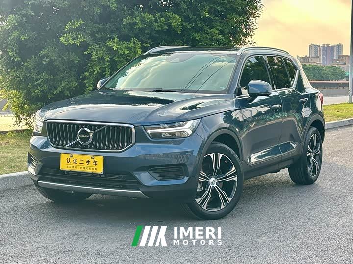 Volvo XC40 T4 AWD Smart Remote Luxury Edition - ავტომობილი ჩინეთიდან