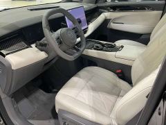 Zeekr 009 Six-Seat Executive AWD 108kWh - photo 6