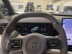 Zeekr 009 Six-Seat Executive AWD 108kWh - photo 8