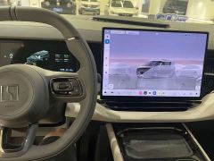 Zeekr 009 Six-Seat Executive AWD 108kWh - photo 9