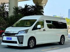 Toyota HIACE 3.5L Automatic 7-Seater - фото 1