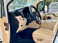 Toyota HIACE 3.5L Automatic 7-Seater - фото 4