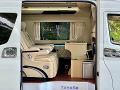 Toyota HIACE 3.5L Automatic 7-Seater - фото 7