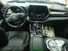 Toyota Highlander Hybrid 2.5L AWD Premium 7-Seater - photo 10