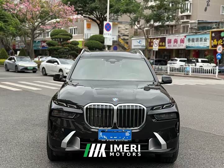 BMW X7 Facelift xDrive40i Leading Luxury Package