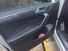 Volkswagen Tiguan L 330TSI Automatic FWD R-Line Comfort Edition - photo 7