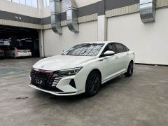 Dongfeng Yixuan MAX 1.5T Super Hot Dad Edition - фото 1