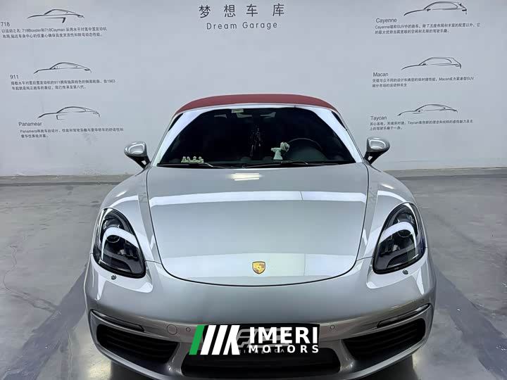 Porsche 718 Boxster 2.0T - автомобиль из Китая