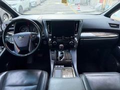 Toyota Vellfire Crown Hybrid 2.5L HV Premium Edition - ფოტო 6