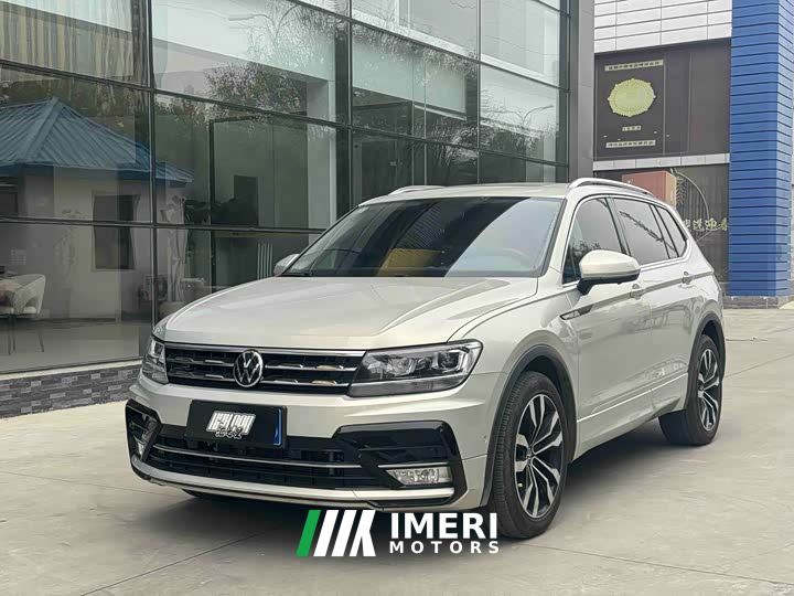 Volkswagen Tiguan L 330TSI Automatic FWD R-Line Comfort Edition