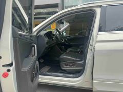 Volkswagen Tiguan L 330TSI Automatic FWD R-Line Comfort Edition - photo 3
