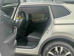 Volkswagen Tiguan L 330TSI Automatic FWD R-Line Comfort Edition - photo 4