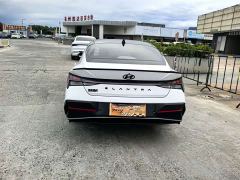 Hyundai Elantra 1.5L CVT GLX Elite - фото 9