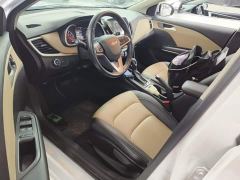 Chevrolet Cruze 320 Automatic Comfort Edition - ფოტო 14