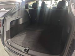Tesla Model Y Long Range All-Wheel Drive - ფოტო 18