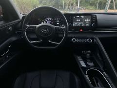 Hyundai Elantra 1.5L CVT GLX Elite - ფოტო 12