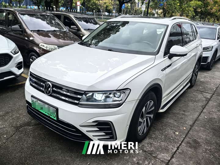 Volkswagen Tiguan L Plug-in Hybrid 430PHEV Plug-in Hybrid Premium Edition