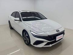 Hyundai Elantra 1.5L CVT Luxury - фото 3