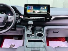 Toyota Sienna 2.5L Hybrid AWD Premium - ფოტო 12