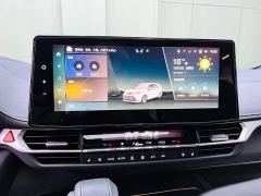 Toyota Sienna 2.5L Hybrid AWD Premium - ფოტო 13