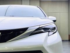 Toyota Sienna 2.5L Hybrid AWD Premium - ფოტო 7