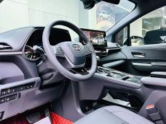 Toyota Sienna 2.5L Hybrid AWD Premium - ფოტო 8