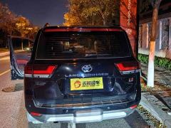 Toyota Land Cruiser (Import) 3.3T Middle East Edition - ფოტო 3