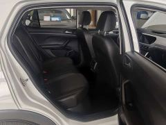 Volkswagen Touran 200TSI DSG Smart Connected Edition - ფოტო 10