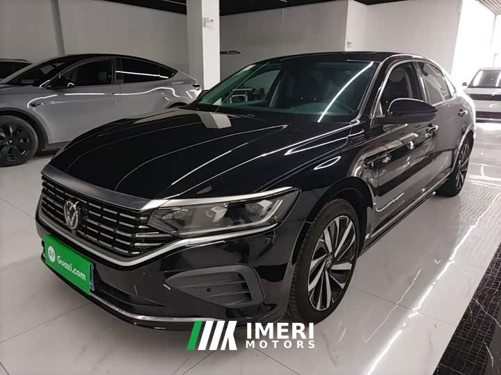 Volkswagen Passat 380TSI Dragon Ascendant Edition