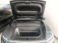 Tesla Model Y Rear-Wheel Drive - ფოტო 19