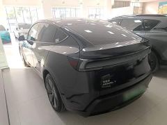 Tesla Model Y Rear-Wheel Drive - ფოტო 4