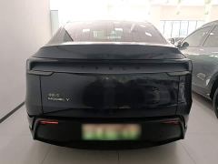 Tesla Model Y Rear-Wheel Drive - ფოტო 5
