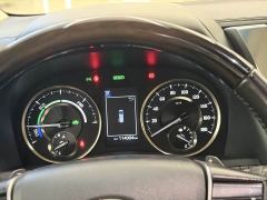 Toyota Alphard Hybrid 2.5L Luxury - фото 10