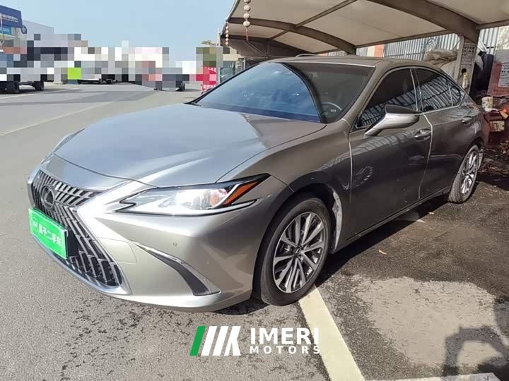 Lexus ES 200 Excellence Edition