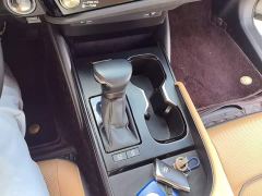 Lexus ES 200 Excellence Edition - ფოტო 13