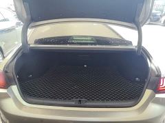 Lexus ES 200 Excellence Edition - ფოტო 18
