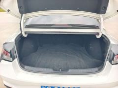 Hyundai Elantra 1.5L CVT Luxury - фото 10