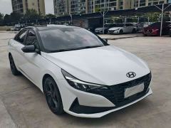 Hyundai Elantra 1.5L CVT Luxury - фото 3