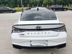 Hyundai Elantra 1.5L CVT Luxury - фото 5
