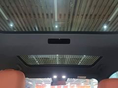 Li Auto L7 Pro - ფოტო 17