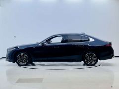 BMW 5 Series 530Li Premier M Sport Package - фото 3