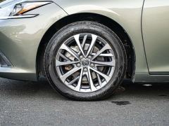 Lexus ES 200 Excellence Edition - ფოტო 7