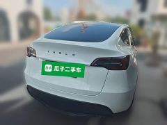 Tesla Model Y Long Range All-Wheel Drive - фото 6
