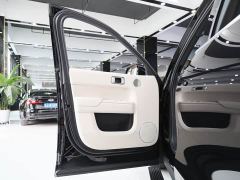 Li Auto L9 Ultra - ფოტო 7