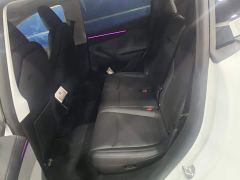 Tesla Model Y Rear-Wheel Drive - ფოტო 16