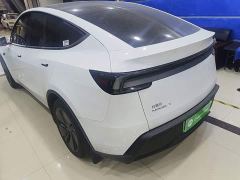Tesla Model Y Rear-Wheel Drive - ფოტო 4
