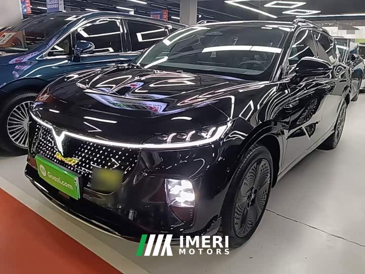 Voyah Lantu Zhiyin Four-Wheel Drive Global Edition - автомобиль из Китая